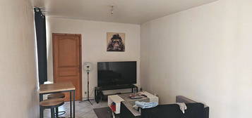 Appartement F2 quartier Mazelle