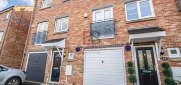 3 bed town house to rent