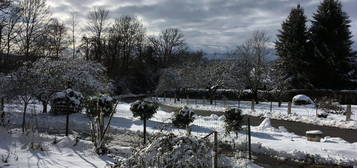 Maison ferme à rénover avec nombreux locaux