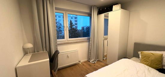 1 Zimmer in einer WG Wohnung