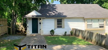 1 Bed Duplex, 221A Magnolia St, Benton, AR 72015