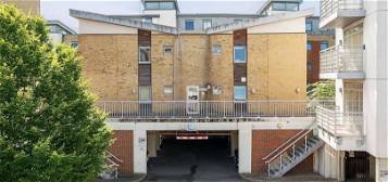 Flat for sale in Kingfisher Meadow, Maidstone ME16