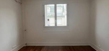 Appartement  à louer, 2 pièces, 1 chambre, 42 m²