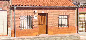 Chalet pareado en venta en  Carretera, 8