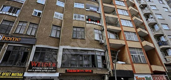 REMAX'DAN TOPHANE'DE 3+1 DOĞALGAZLI KAT MÜLKİYETLİ MASRAFSIZ