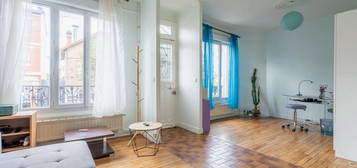 Maison de ville 1 étage  à vendre, 5 pièces, 3 chambres, 87 m²