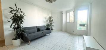 Appartement  à vendre, 5 pièces, 4 chambres, 82 m²
