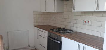 2 bedroom terraced house