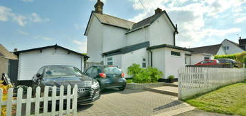 3 bedroom detached house