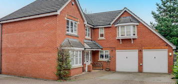 5 bedroom detached house for sale