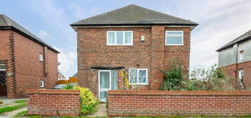 3 bed detached house for sale