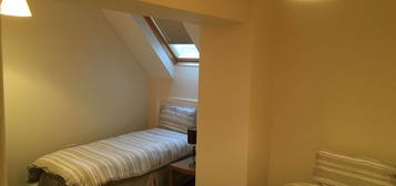 2 bed flat to rent