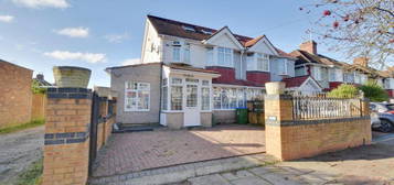 5 bedroom semi-detached house