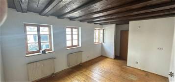 2 Zimmer Wohnung Altbau in Fürth ab Sofort 350 EURO