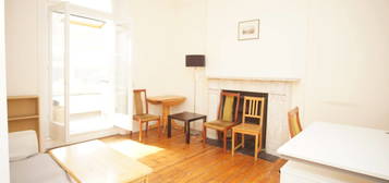 Flat to rent in Stanwick Road, London W14