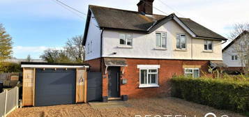 3 bedroom semi-detached house for sale