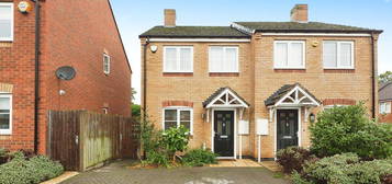 2 bedroom semi-detached house for sale