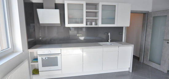 Byt 1+kk, 38 m², Praha 10, 111 01