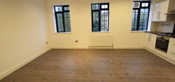 2 bed flat to rent