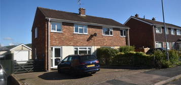 3 bed semi-detached house to rent