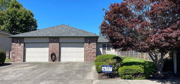 6987 Ridgetop Dr NE, Keizer, OR 97303