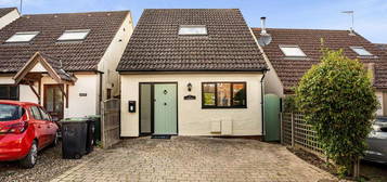 2 bedroom detached house for sale