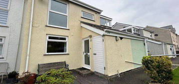 Semi-detached house to rent in Ffordd Glyder, Y Felinheli LL56