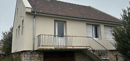 Maison individuelle avec jardin et cave