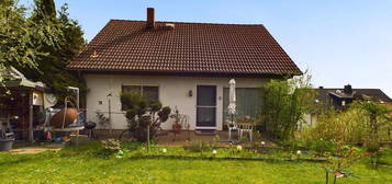 Einfamilienhaus in Birstein mit 9 Zimmern und einem großzügigen Grundstück von 636 m²