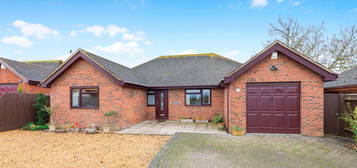 3 bed detached bungalow for sale