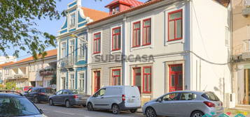 Apartamento T0 no bairro do liceu