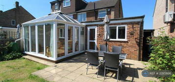 3 bedroom semi-detached house