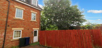 4 bedroom terraced house