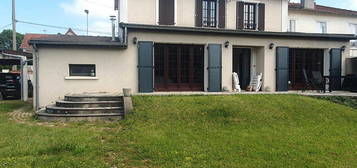 Maison 6 pièces 166 m²