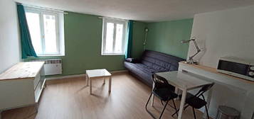 Appartement studio étudiant meublé et rénové 23m2 vieille ville