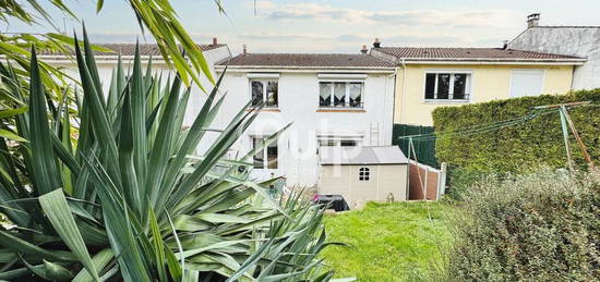 Maison 2 étages  à vendre, 6 pièces, 3 chambres, 112 m²