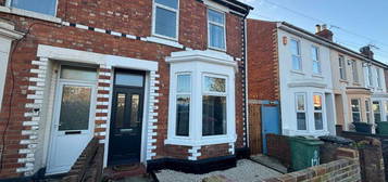 5 bedroom semi-detached house