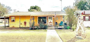 811 SE 2nd St, Knox City, TX 79529