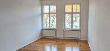 Ruhige 2 Zimmer Wohnung mit modernem Bad und Balkon