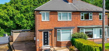 3 bed semi-detached house for sale