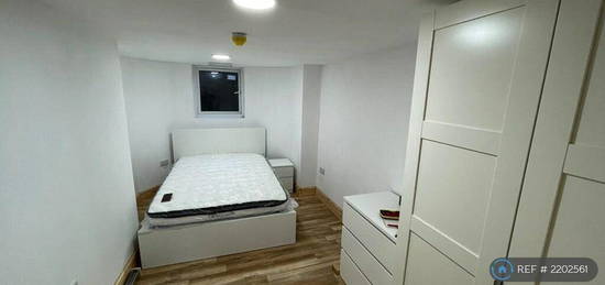 1 bedroom flat