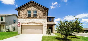 2521 Smokey Cv, Seguin, TX 78155