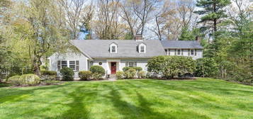 38 Redington Rd, Needham, MA 02492