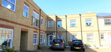 Flat to rent in Viscount Mews, Chislehurst BR7