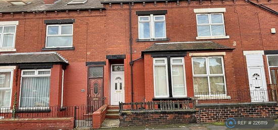 4 bedroom terraced house