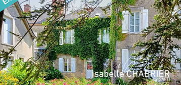 DAUMERAY, MAISON DE VILLE AVEC DEUX LOGEMENTS