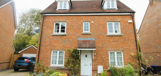 4 bedroom detached house