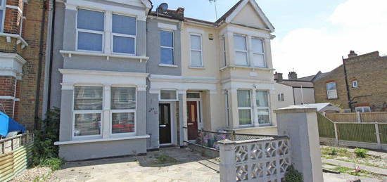 Room to rent in Honiton Road, Southend-On-Sea SS1