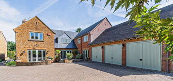 5 bed country house for sale