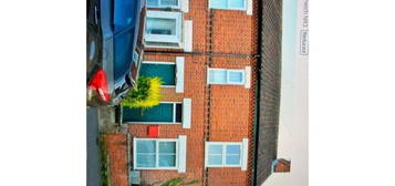 3 bed terraced house to rent